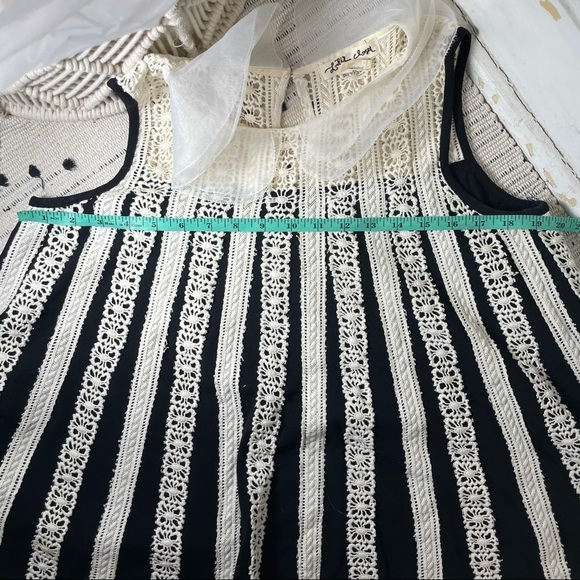 Anthro Lili’s Closet Lattice Line Lace Swing Top - Picture 5 of 8